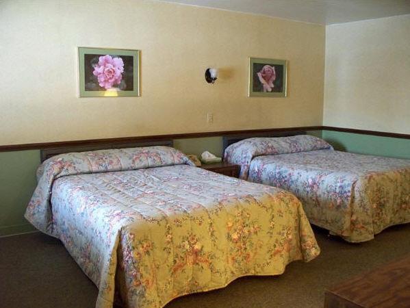 Roscoe Motor Inn Coshocton חדר תמונה